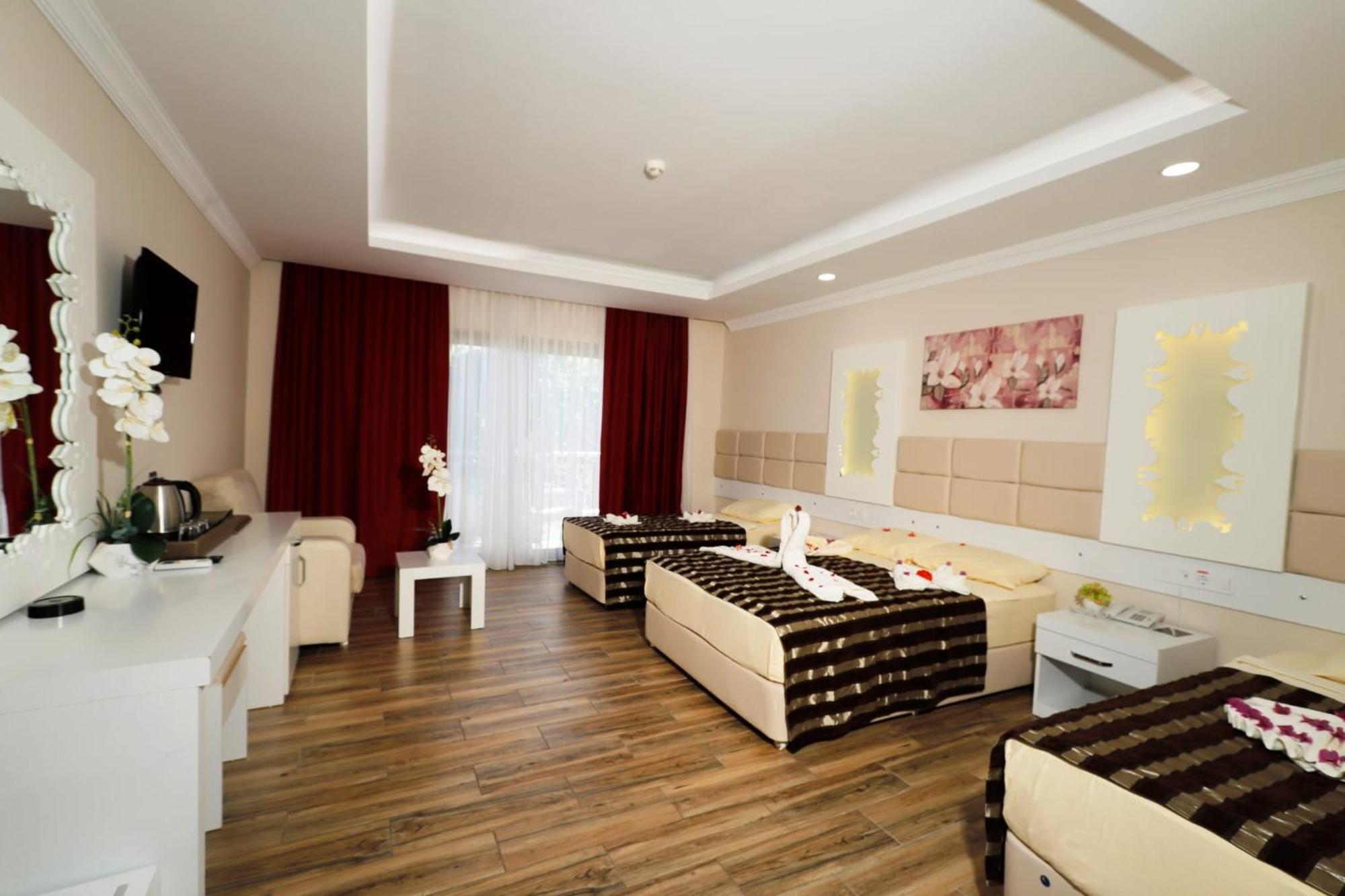 Miramor Hotel & Spa Antalya Ngoại thất bức ảnh Family room